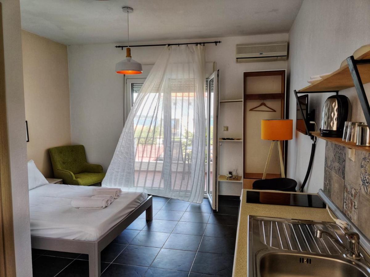 Lofos Vourvourou Apartment Exterior photo